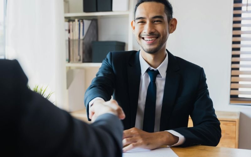 salaire après emba