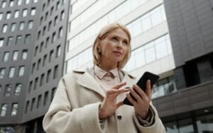 Read more about the article Salaire après MBA : Quel retour sur investissement ?